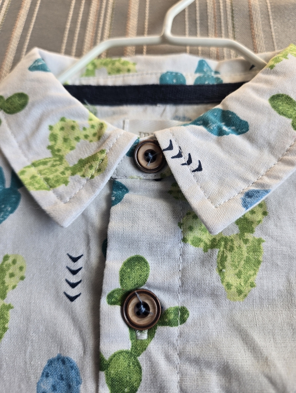 Mud Pie Baby Boys 12-18 Mo Cactus Resort Print Button Front Shirt Cotton - Picture 3 of 10